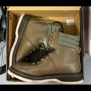 Men’s fly fishing boots